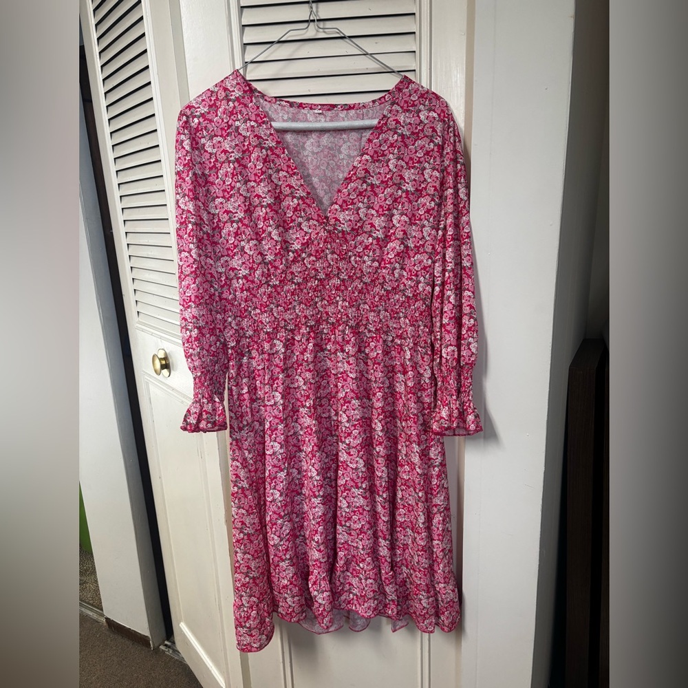 Pink Floral V-Neck Long Sleeve Dress